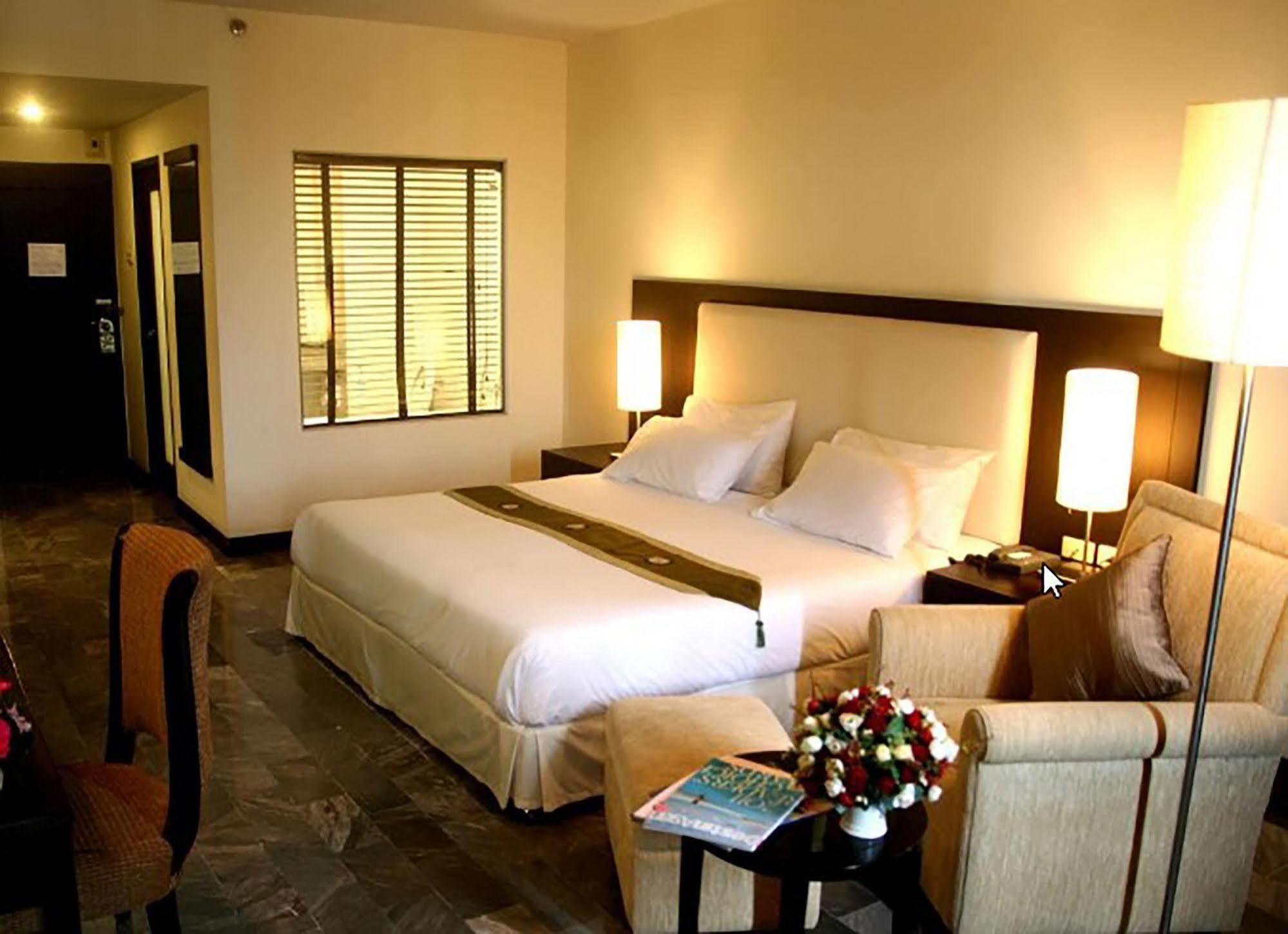 Royal Lanna Hotel Chiang Mai Eksteriør bilde